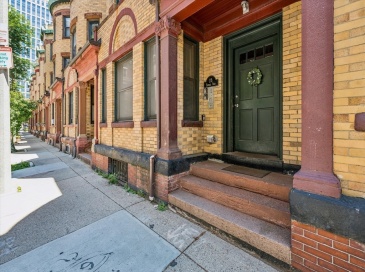 28 Edgerly Rd, Boston, Massachusetts, 2 Bedrooms Bedrooms, 4 Rooms Rooms,2 BathroomsBathrooms,Residential,For Sale,Edgerly Rd,73542722