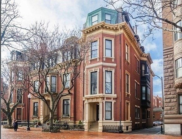 328 Dartmouth St, Boston, Massachusetts, 1 Bedroom Bedrooms, 3 Rooms Rooms,1 BathroomBathrooms,Residential,For Sale,Dartmouth St,73542724