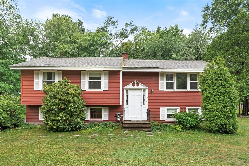 155 Turnpike Rd, Chelmsford, Massachusetts, 3 Bedrooms Bedrooms, 7 Rooms Rooms,1.5 BathroomsBathrooms,Residential,For Sale,Turnpike Rd,73542795