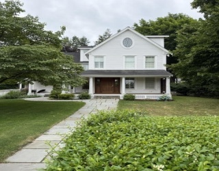 41 Stone St, Walpole, Massachusetts, 4 Bedrooms Bedrooms, 7 Rooms Rooms,2.5 BathroomsBathrooms,Residential Lease,For Rent,Stone St,73542799