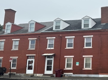 129 Cabot St, Lowell, Massachusetts, 1 Bedroom Bedrooms, 2 Rooms Rooms,1 BathroomBathrooms,Residential Lease,For Rent,Cabot St,73525393