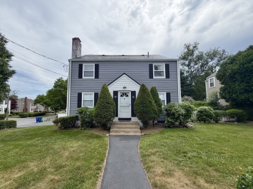 17 Hatfield Rd, Newton, Massachusetts, 3 Bedrooms Bedrooms, 9 Rooms Rooms,2 BathroomsBathrooms,Residential Lease,For Rent,Hatfield Rd,73535995
