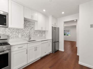 47 Bayberry Drive, Sharon, Massachusetts, 1 Bedroom Bedrooms, 3 Rooms Rooms,1 BathroomBathrooms,Residential Lease,For Rent,Bayberry Drive,73542866