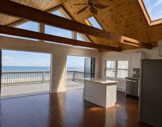 498-500 N End Blvd, Salisbury, Massachusetts, 10 Bedrooms Bedrooms, 18 Rooms Rooms,4.5 BathroomsBathrooms,Residential Income,For Sale,N End Blvd,73542892