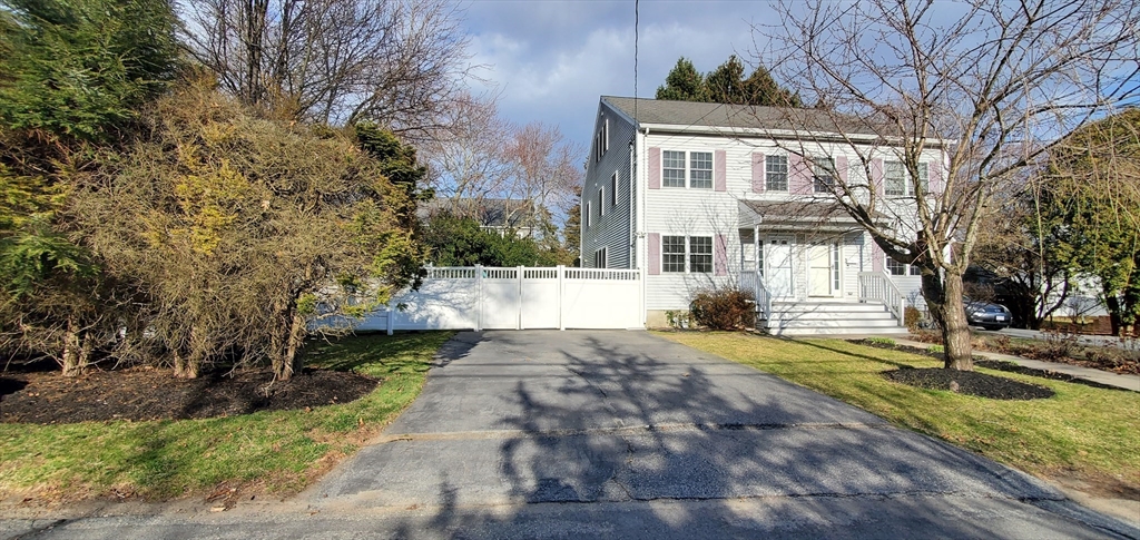 11 Highlandview Ave, Winchester, Massachusetts, 3 Bedrooms Bedrooms, 7 Rooms Rooms,3 BathroomsBathrooms,Residential Lease,For Rent,Highlandview Ave,73520108