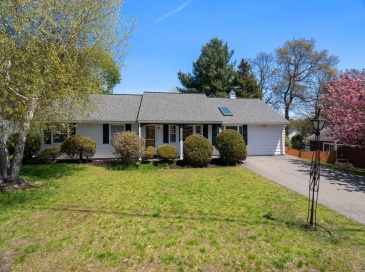 12 Theresa Rd, Stoneham, Massachusetts, 3 Bedrooms Bedrooms, 6 Rooms Rooms,1 BathroomBathrooms,Residential,For Sale,Theresa Rd,73513825 12 Theresa Rd, Stoneham, Massachusetts, 3 Bedrooms Bedrooms, 6 Rooms Rooms,1 BathroomBathrooms,Residential,For Sale,Theresa Rd,73513825