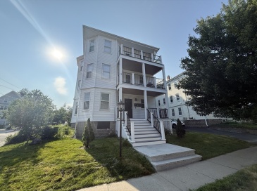 48 Oxford St, Belmont, Massachusetts, 3 Bedrooms Bedrooms, 5 Rooms Rooms,1 BathroomBathrooms,Residential Lease,For Rent,Oxford St,73542914