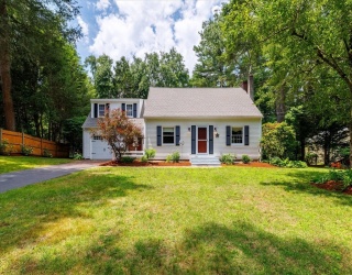 11 Foster St, Oxford, Massachusetts, 3 Bedrooms Bedrooms, 8 Rooms Rooms,2.5 BathroomsBathrooms,Residential,For Sale,Foster St,73542938