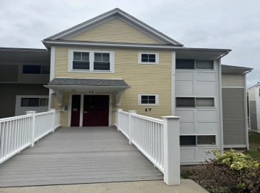 26 Beacon Street, Burlington, Massachusetts, 2 Bedrooms Bedrooms, 4 Rooms Rooms,1.5 BathroomsBathrooms,Residential Lease,For Rent,Beacon Street,73542947