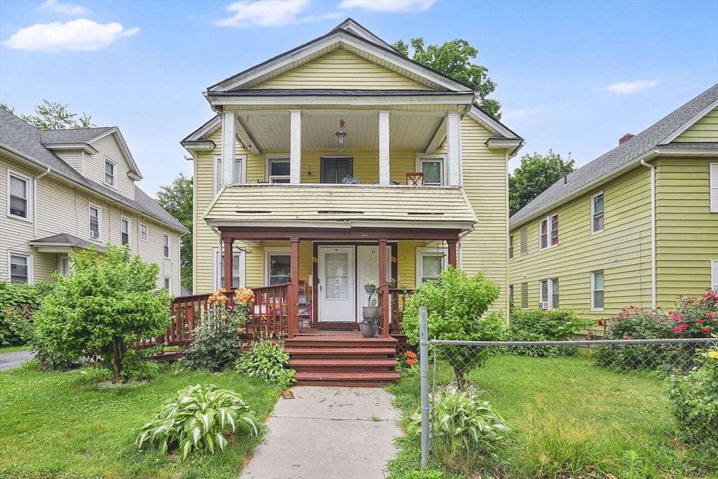46-48 Narragansett, Springfield, Massachusetts, 6 Bedrooms Bedrooms, 11 Rooms Rooms,2 BathroomsBathrooms,Residential Income,For Sale,Narragansett,73542948