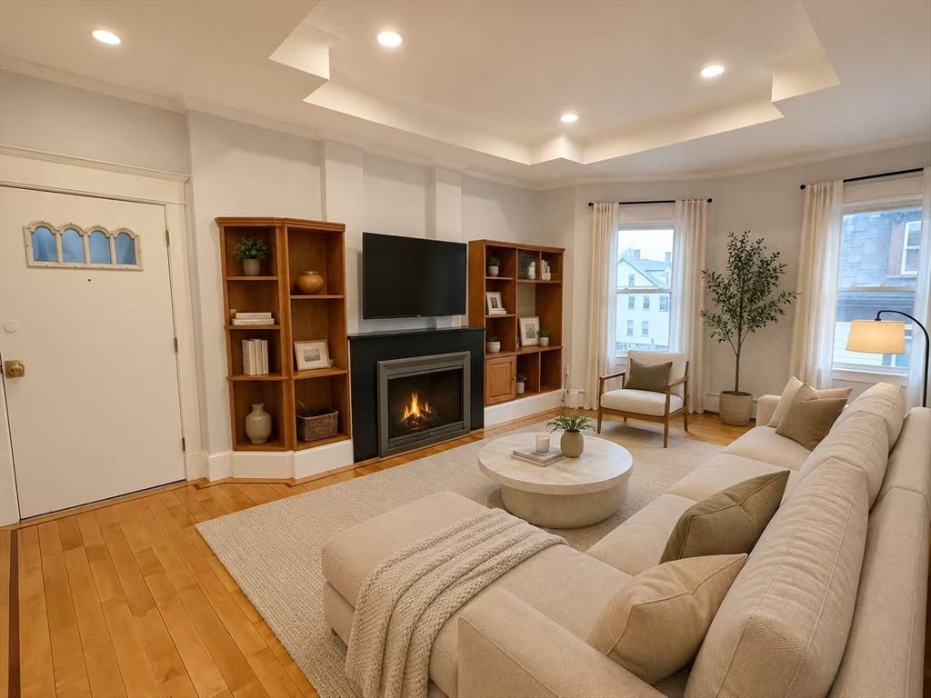 363 Adams, Boston, Massachusetts, 2 Bedrooms Bedrooms, 5 Rooms Rooms,2 BathroomsBathrooms,Residential Lease,For Rent,Adams,73542951