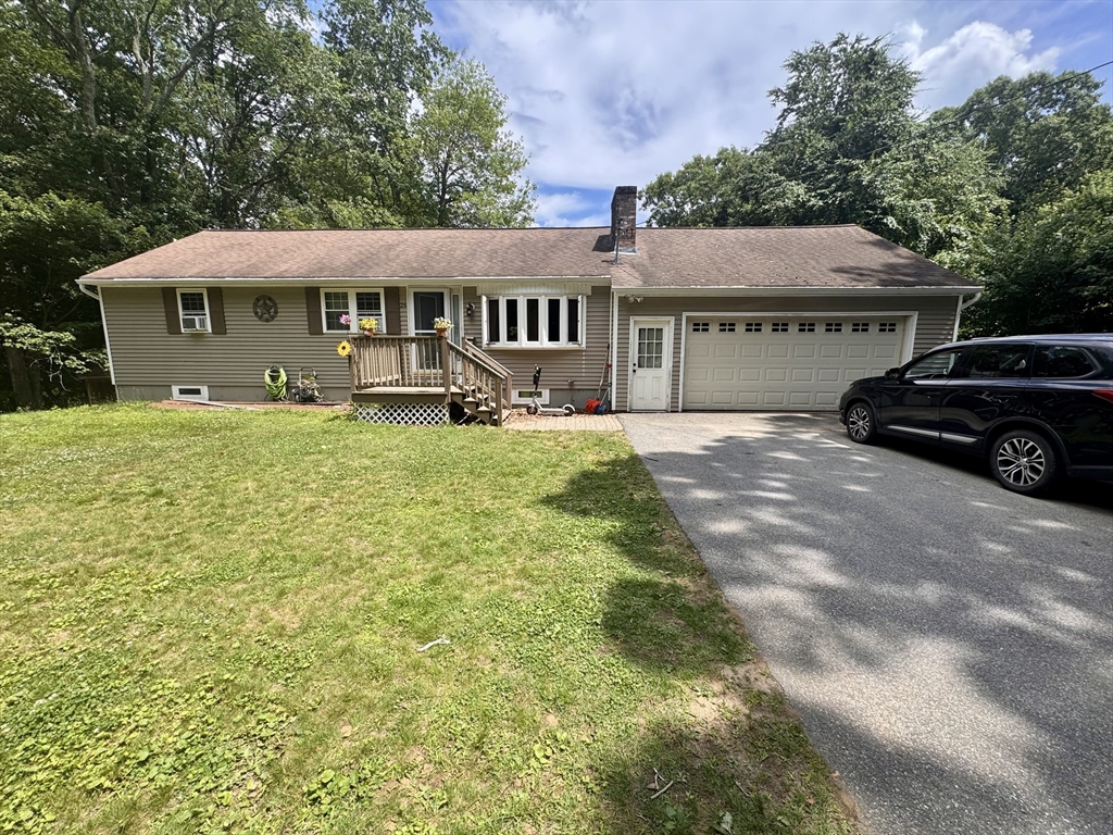 26 Donnelly Cross Rd, Spencer, Massachusetts, 3 Bedrooms Bedrooms, 6 Rooms Rooms,2 BathroomsBathrooms,Residential,For Sale,Donnelly Cross Rd,73542953