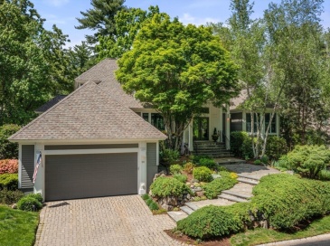 18 Southpoint Lane, Ipswich, Massachusetts, 4 Bedrooms Bedrooms, 8 Rooms Rooms,5.5 BathroomsBathrooms,Residential,For Sale,Southpoint Lane,73542971