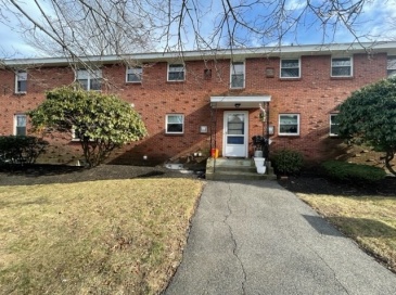2 Berry Street, Danvers, Massachusetts, 2 Bedrooms Bedrooms, 4 Rooms Rooms,1 BathroomBathrooms,Residential Lease,For Rent,Berry Street,73542986 2 Berry Street, Danvers, Massachusetts, 2 Bedrooms Bedrooms, 4 Rooms Rooms,1 BathroomBathrooms,Residential Lease,For Rent,Berry Street,73542986