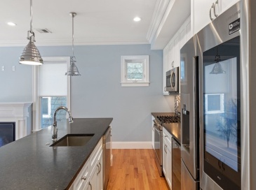 15 Preble Street, Boston, Massachusetts, 2 Bedrooms Bedrooms, 4 Rooms Rooms,2 BathroomsBathrooms,Residential Lease,For Rent,Preble Street,73542996 15 Preble Street, Boston, Massachusetts, 2 Bedrooms Bedrooms, 4 Rooms Rooms,2 BathroomsBathrooms,Residential Lease,For Rent,Preble Street,73542996