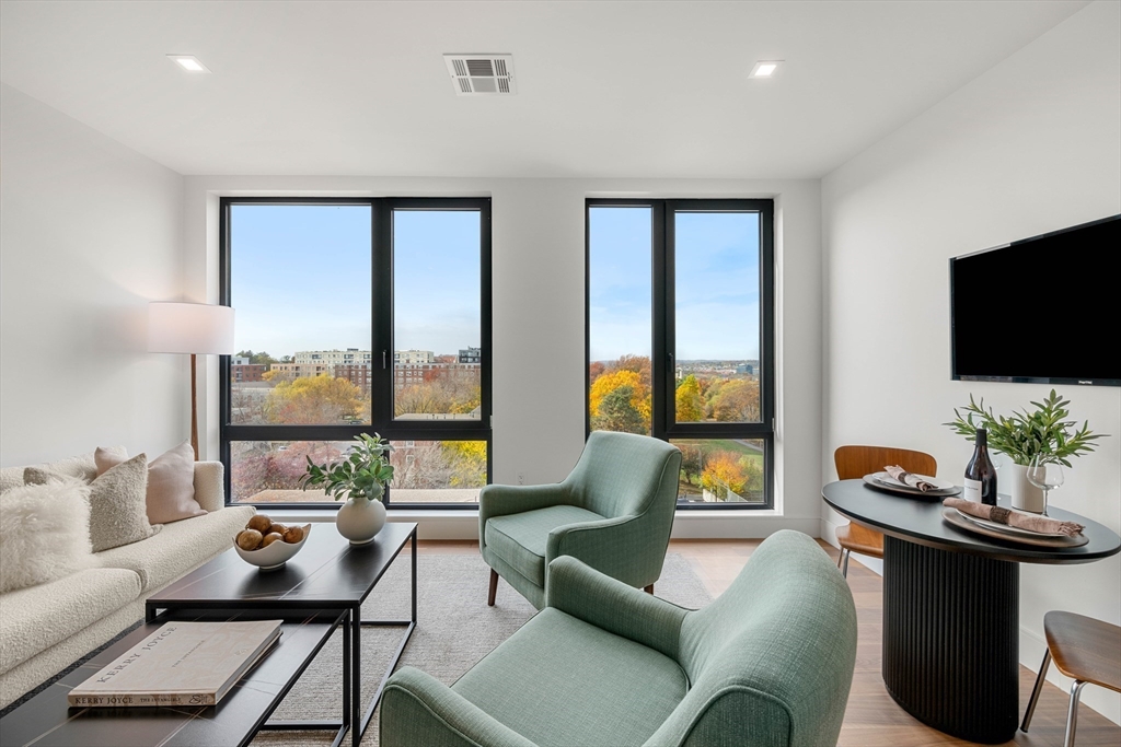 1515 Commonwealth Ave, Boston, Massachusetts, 1 Bedroom Bedrooms, 3 Rooms Rooms,1 BathroomBathrooms,Residential,For Sale,Commonwealth Ave,73542998