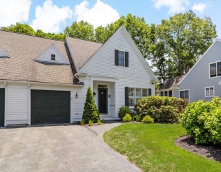 5 Mayfair Ct, Mashpee, Massachusetts, 2 Bedrooms Bedrooms, 6 Rooms Rooms,2.5 BathroomsBathrooms,Residential,For Sale,Mayfair Ct,73543009