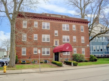 17 Greenleaf, Quincy, Massachusetts, 1 Bedroom Bedrooms, 3 Rooms Rooms,1 BathroomBathrooms,Residential Lease,For Rent,Greenleaf,73543020