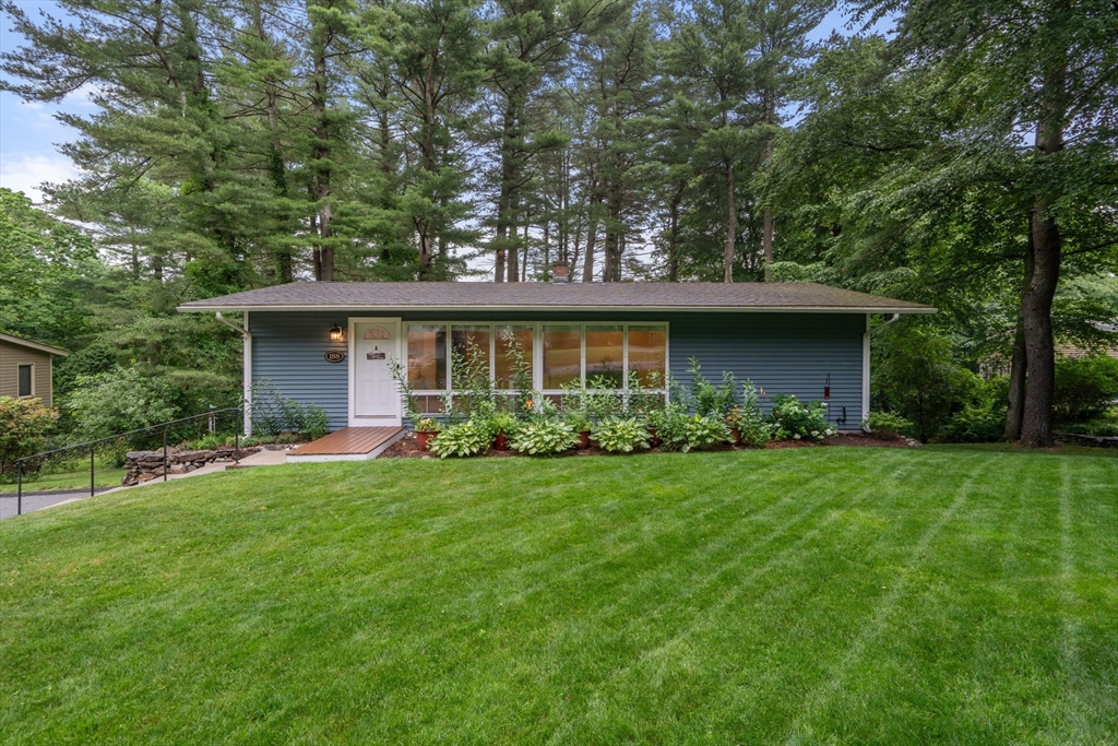 188 Brigham Hill Rd, Grafton, Massachusetts, 3 Bedrooms Bedrooms, 5 Rooms Rooms,2.5 BathroomsBathrooms,Residential,For Sale,Brigham Hill Rd,73543024