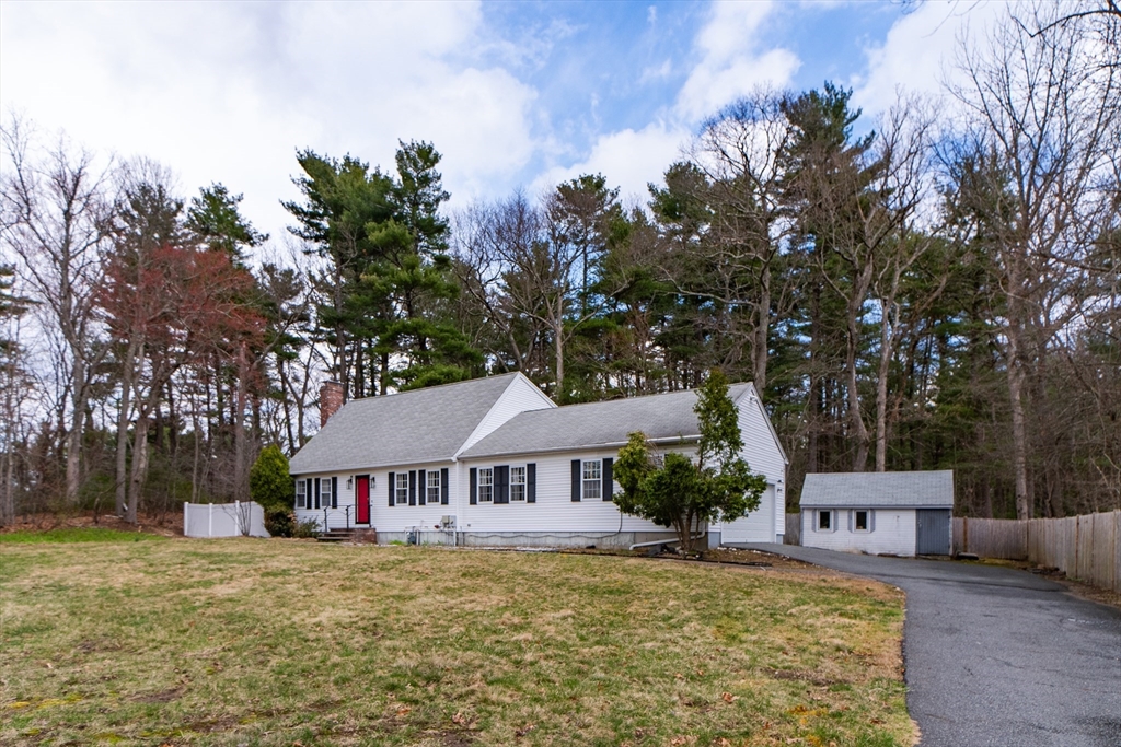 475 Old Post Rd, Sharon, Massachusetts, 3 Bedrooms Bedrooms, 7 Rooms Rooms,2 BathroomsBathrooms,Residential,For Sale,Old Post Rd,73498577