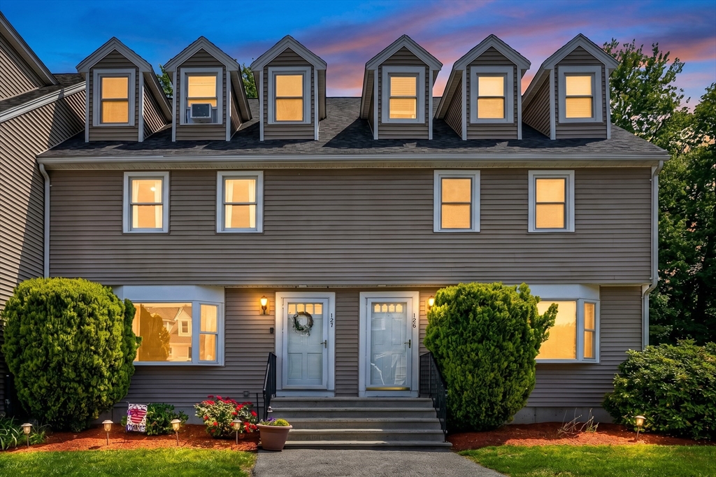 127 Merrimack Meadows Lane, Tewksbury, Massachusetts, 4 Bedrooms Bedrooms, 7 Rooms Rooms,1.5 BathroomsBathrooms,Residential,For Sale,Merrimack Meadows Lane,73529070