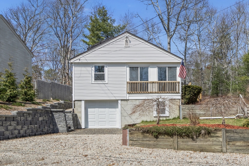 7 Lake View Blvd, Plymouth, Massachusetts, 2 Bedrooms Bedrooms, 4 Rooms Rooms,1 BathroomBathrooms,Residential,For Sale,Lake View Blvd,73502608