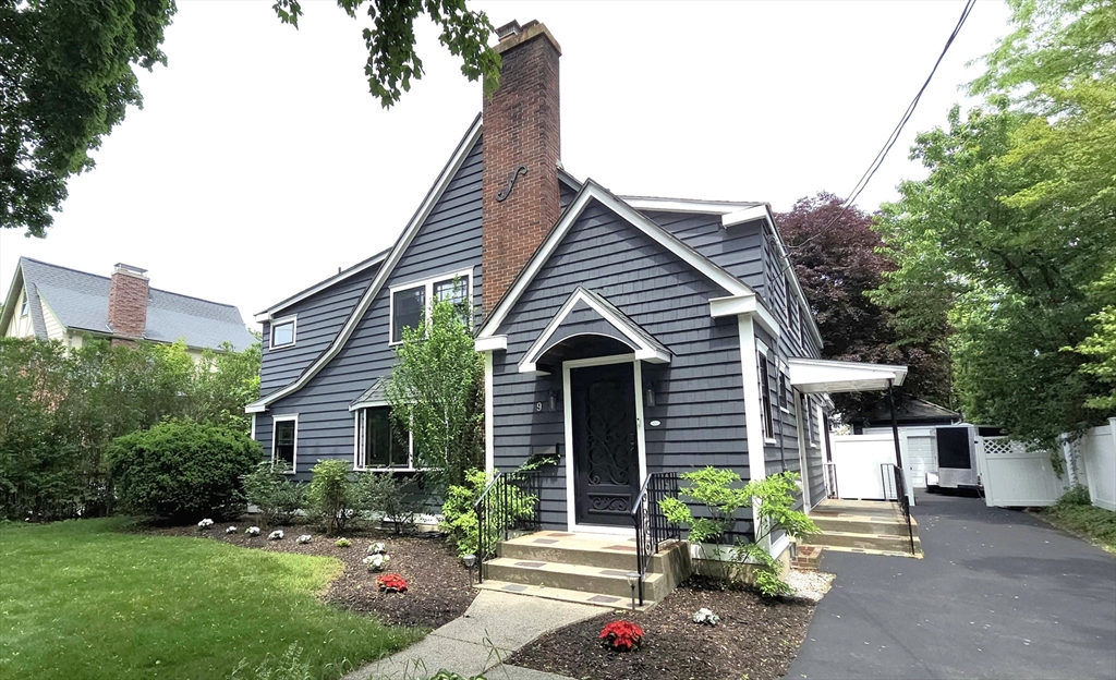 9 Venner Rd, Arlington, Massachusetts, 3 Bedrooms Bedrooms, 9 Rooms Rooms,3.5 BathroomsBathrooms,Residential,For Sale,Venner Rd,73503702