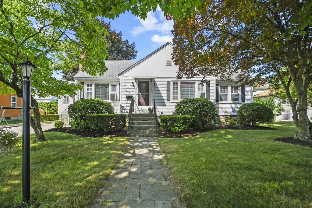 293 Harrington Way, Worcester, Massachusetts, 3 Bedrooms Bedrooms, 5 Rooms Rooms,1 BathroomBathrooms,Residential,For Sale,Harrington Way,73486421