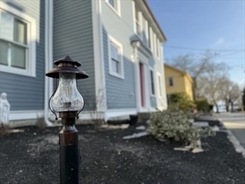 15 Cherry St, Fairhaven, Massachusetts, 2 Bedrooms Bedrooms, 4 Rooms Rooms,2 BathroomsBathrooms,Residential Lease,For Rent,Cherry St,73520619