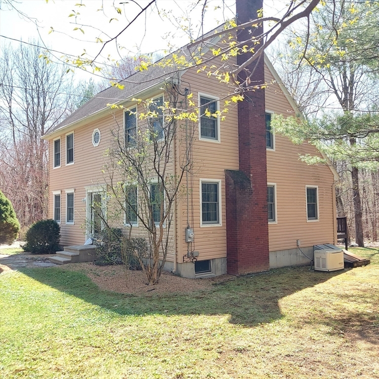 235 River Street, Leicester, Massachusetts, 4 Bedrooms Bedrooms, 10 Rooms Rooms,1.5 BathroomsBathrooms,Residential,For Sale,River Street,73514334