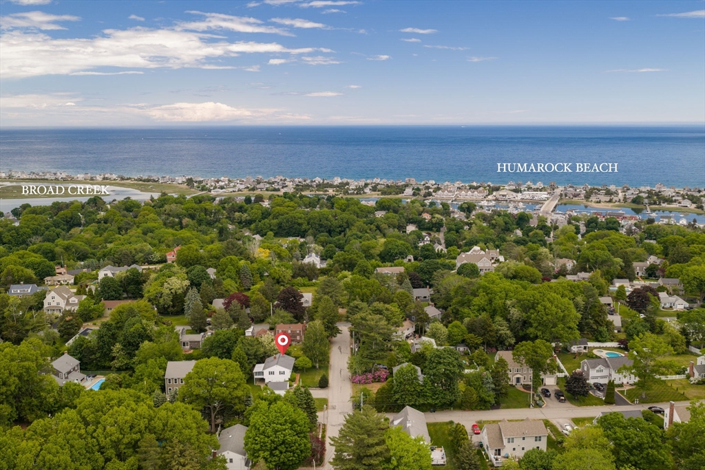90 Holly Rd, Marshfield, Massachusetts, 3 Bedrooms Bedrooms, 7 Rooms Rooms,1 BathroomBathrooms,Residential,For Sale,Holly Rd,73526525