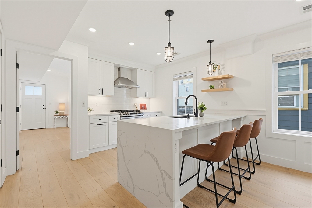 64 Derby, Somerville, Massachusetts, 2 Bedrooms Bedrooms, 4 Rooms Rooms,2 BathroomsBathrooms,Residential,For Sale,Derby,73522883