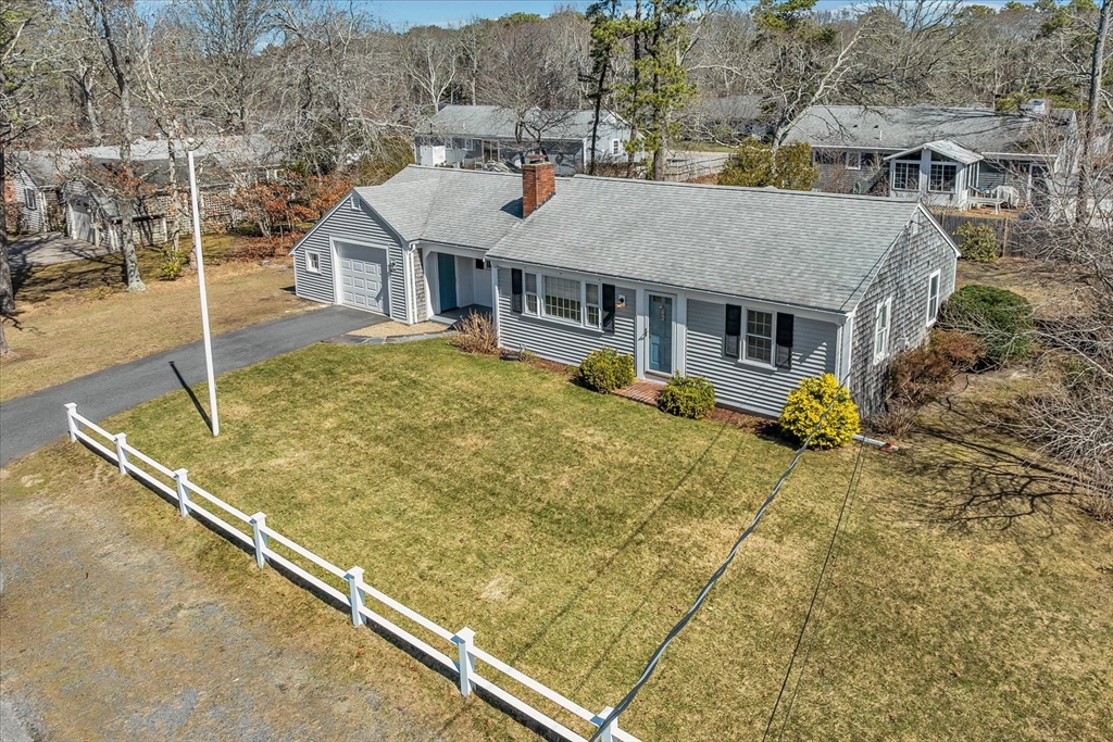 76 Rita Ave, Yarmouth, Massachusetts, 2 Bedrooms Bedrooms, 5 Rooms Rooms,1 BathroomBathrooms,Residential,For Sale,Rita Ave,73489907