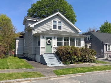 36 Rowena St, Worcester, Massachusetts, 3 Bedrooms Bedrooms, 5 Rooms Rooms,1 BathroomBathrooms,Residential,For Sale,Rowena St,73513310 36 Rowena St, Worcester, Massachusetts, 3 Bedrooms Bedrooms, 5 Rooms Rooms,1 BathroomBathrooms,Residential,For Sale,Rowena St,73513310