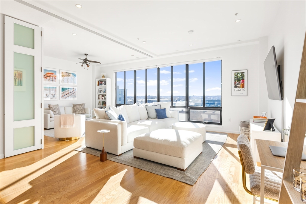 36 A Street, Boston, Massachusetts, 2 Bedrooms Bedrooms, 2 Rooms Rooms,2 BathroomsBathrooms,Residential,For Sale,A Street,73475491