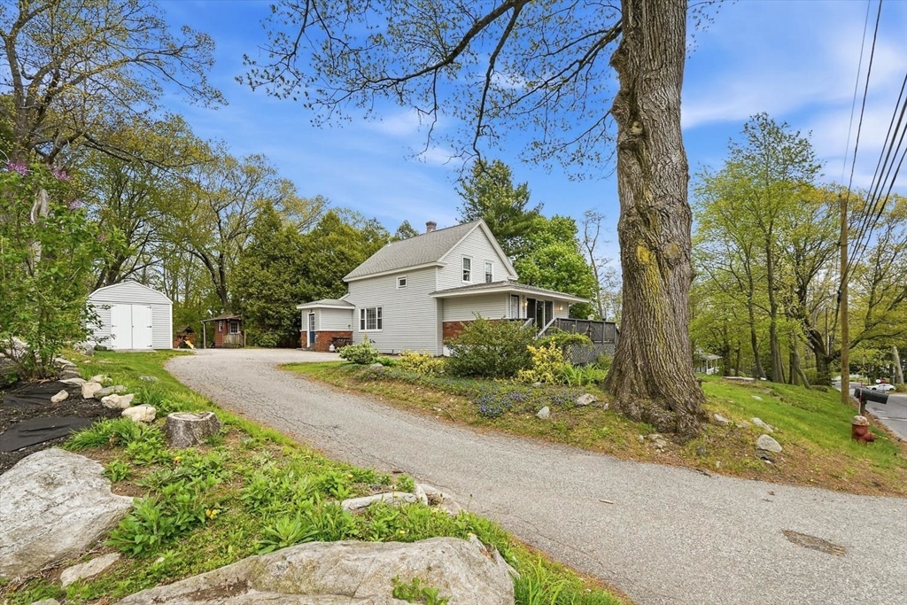 182 Leicester St, Auburn, Massachusetts, 3 Bedrooms Bedrooms, 8 Rooms Rooms,2 BathroomsBathrooms,Residential,For Sale,Leicester St,73518811