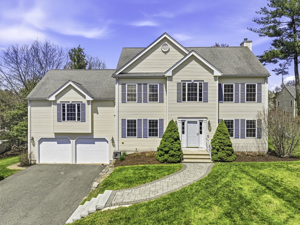 1 Quail Run, Upton, Massachusetts, 4 Bedrooms Bedrooms, 8 Rooms Rooms,2.5 BathroomsBathrooms,Residential,For Sale,Quail Run,73511970