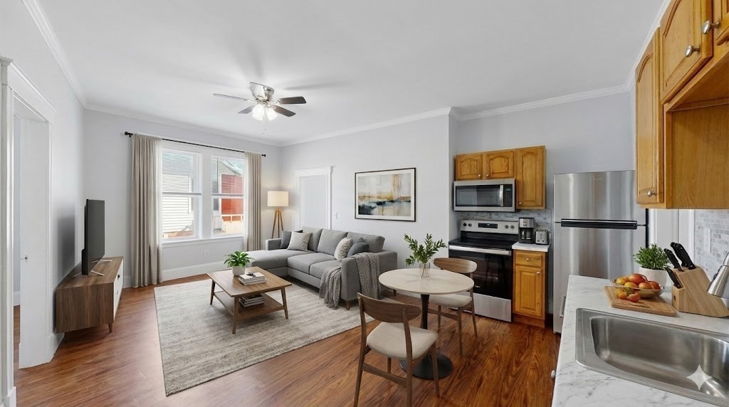 10 Porter Street Court, Salem, Massachusetts, 3 Bedrooms Bedrooms, 5 Rooms Rooms,1 BathroomBathrooms,Residential Lease,For Rent,Porter Street Court,73543034