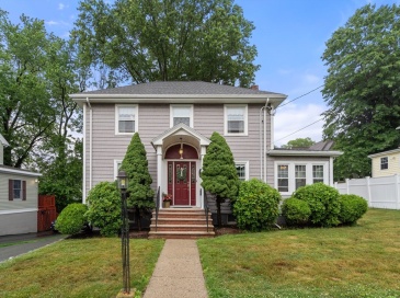 20 Rowe Street, Milton, Massachusetts, 3 Bedrooms Bedrooms, 9 Rooms Rooms,1.5 BathroomsBathrooms,Residential,For Sale,Rowe Street,73543043 20 Rowe Street, Milton, Massachusetts, 3 Bedrooms Bedrooms, 9 Rooms Rooms,1.5 BathroomsBathrooms,Residential,For Sale,Rowe Street,73543043
