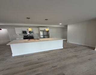 455 Massachusetts Ave, Arlington, Massachusetts, 1 Bedroom Bedrooms, 4 Rooms Rooms,1 BathroomBathrooms,Residential Lease,For Rent,Massachusetts Ave,73543052
