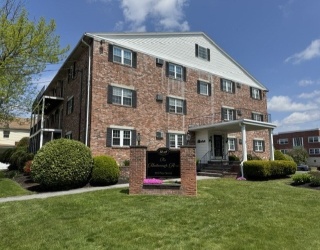 305 Pine St, Lowell, Massachusetts, 2 Bedrooms Bedrooms, 4 Rooms Rooms,1 BathroomBathrooms,Residential,For Sale,Pine St,73543073