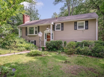 76 Maple St., Methuen, Massachusetts, 4 Bedrooms Bedrooms, 9 Rooms Rooms,2 BathroomsBathrooms,Residential,For Sale,Maple St.,73543049