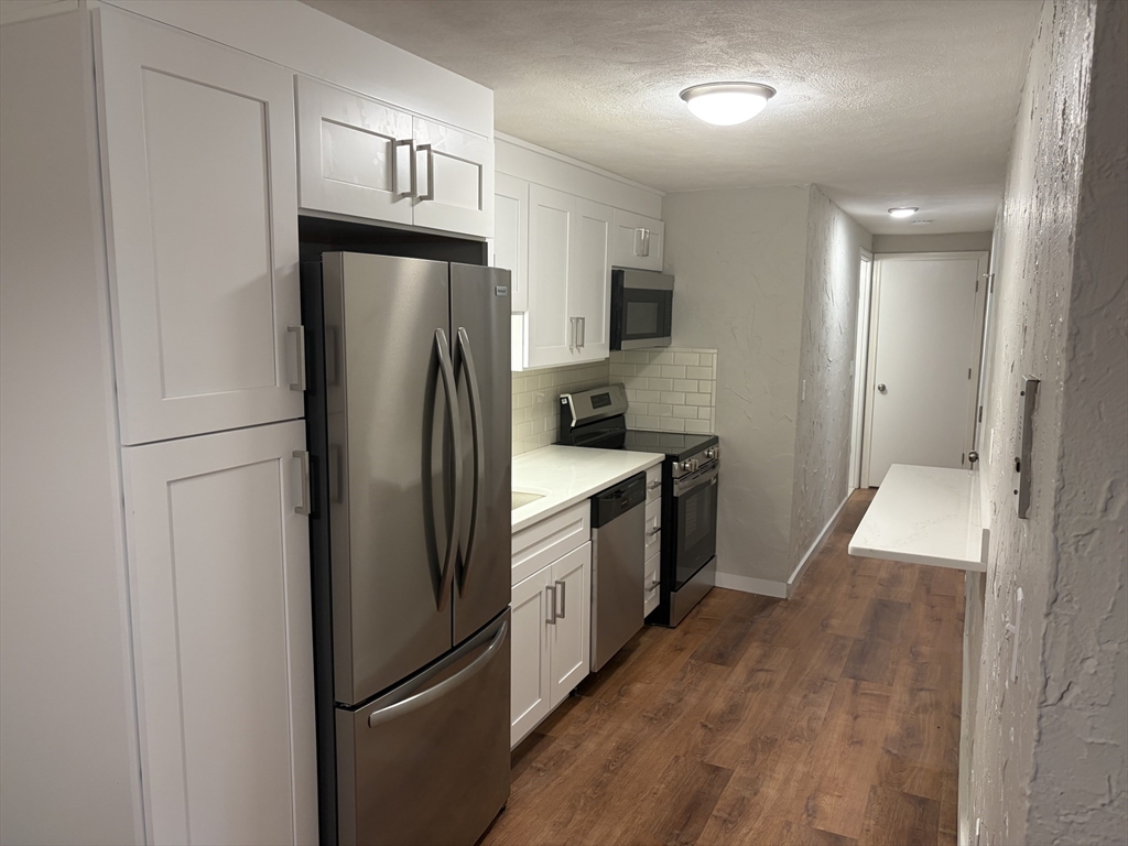 220 Swanson Road, Boxborough, Massachusetts, 2 Bedrooms Bedrooms, 4 Rooms Rooms,1 BathroomBathrooms,Residential,For Sale,Swanson Road,73543105