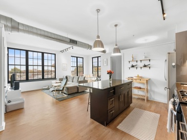 944 Dorchester Ave, Boston, Massachusetts, 2 Bedrooms Bedrooms, 2 Rooms Rooms,1 BathroomBathrooms,Residential Lease,For Rent,Dorchester Ave,73543104