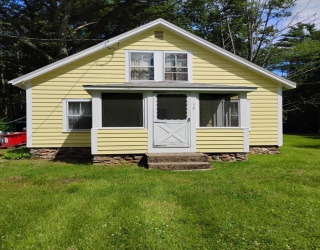 10 Highland Rd, Boxford, Massachusetts, 2 Bedrooms Bedrooms, 5 Rooms Rooms,1 BathroomBathrooms,Residential,For Sale,Highland Rd,73543072