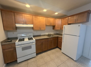 173 Winnisimmet Street, Chelsea, Massachusetts, 2 Bedrooms Bedrooms, 4 Rooms Rooms,1 BathroomBathrooms,Residential Lease,For Rent,Winnisimmet Street,73543117