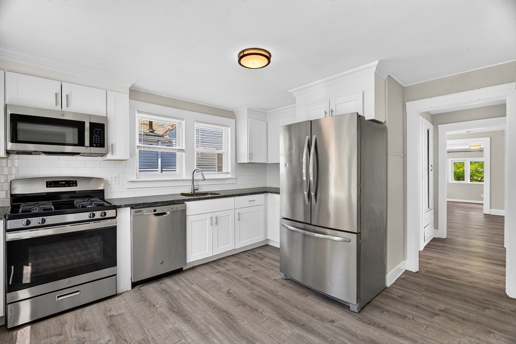 65-67 Lawn St, Quincy, Massachusetts, 3 Bedrooms Bedrooms, 5 Rooms Rooms,1 BathroomBathrooms,Residential Lease,For Rent,Lawn St,73543136