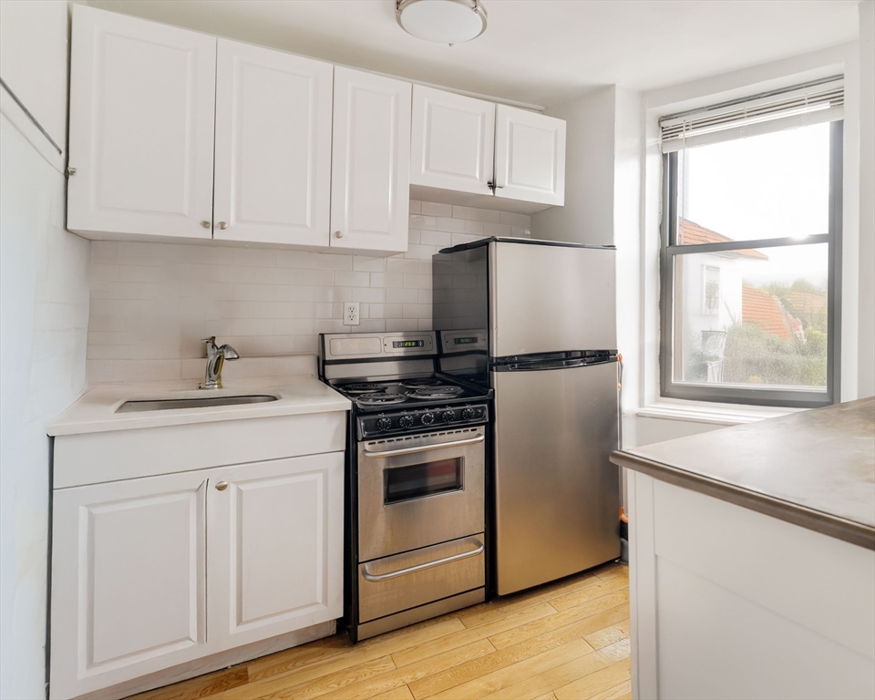 5 N Margin St, Boston, Massachusetts, 2 Bedrooms Bedrooms, 4 Rooms Rooms,1 BathroomBathrooms,Residential Lease,For Rent,N Margin St,73499526