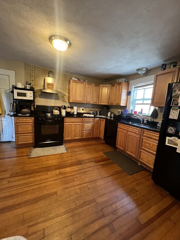152 Kelton, Boston, Massachusetts, 3 Bedrooms Bedrooms, 6 Rooms Rooms,2 BathroomsBathrooms,Residential Lease,For Rent,Kelton,73543148
