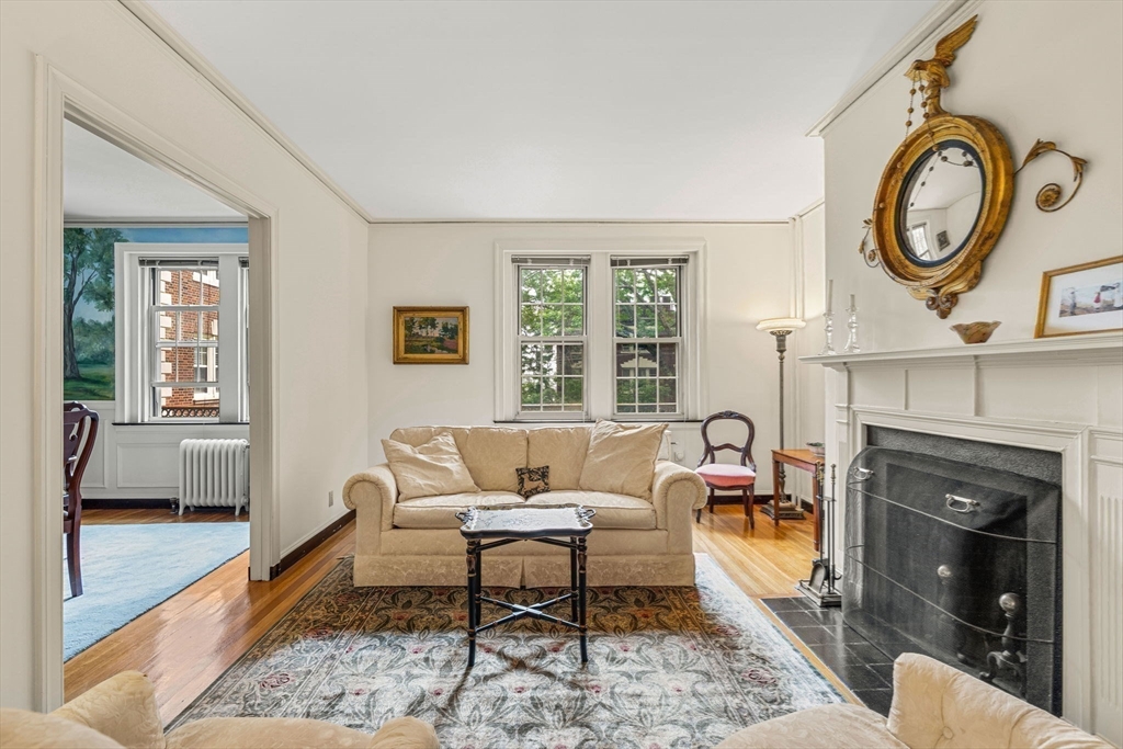 5 Arlington Street, Cambridge, Massachusetts, 2 Bedrooms Bedrooms, 5 Rooms Rooms,1 BathroomBathrooms,Residential,For Sale,Arlington Street,73543163